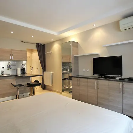 Martinez District / 50 M Croisette Apartamento