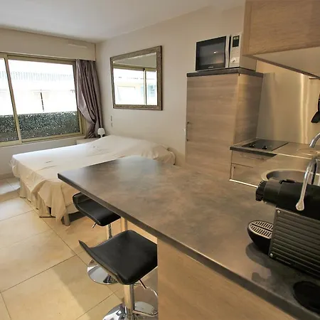 Martinez District / 50 M Croisette * Cannes