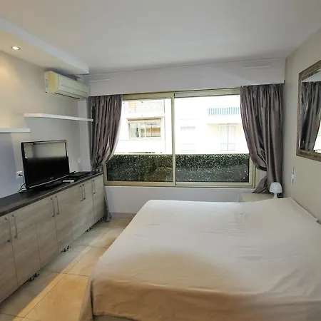 Martinez District / 50 M Croisette * Cannes